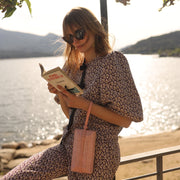 Pantalón con cintura elástica granate