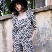 Top con escote trapecio