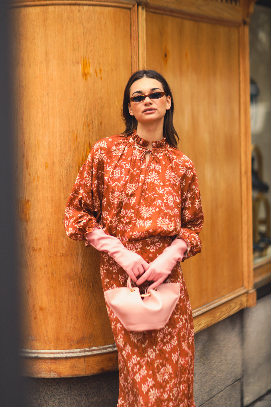 Falda midi estampada con bajo en evasé