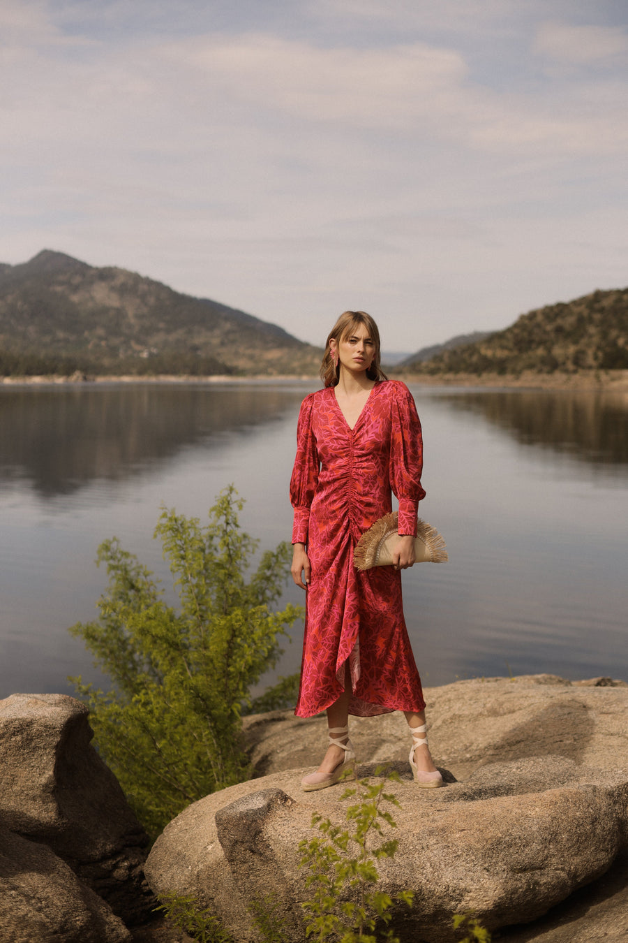 Vestido fucsia manga larga